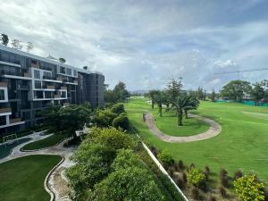 1 BD Laguna Skypark Golf Course View