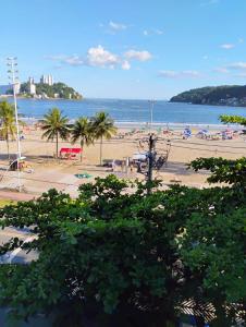 Apartamento de frente a praia com vista para o mar