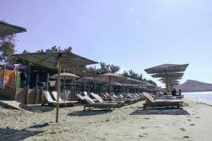 Golden Beach Hotel & Apartments Tinos Greece