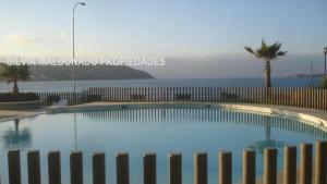 Edificio Costazul inserto playa La Herradura