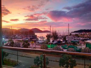 Silver Place Marina Island Lumut
