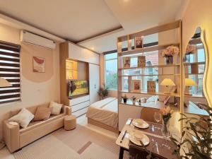The Little Hanoi - Super Central Apartment