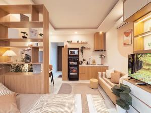 The Little Hanoi - Super Central Apartment