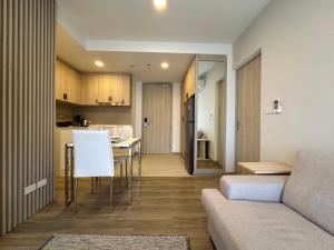 2 BD Skypark Condo