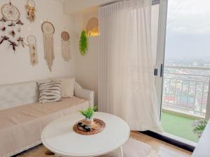 My Dream Staycation - The Celandine