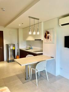 Tambuli Resort - Fully furnished premium studio