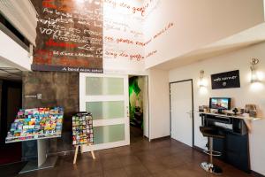 Hotels The Originals City, Hotel Les Domes, Perpignan Sud Saleilles : photos des chambres
