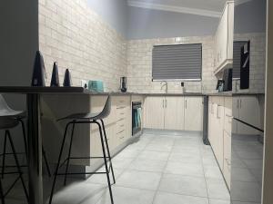 TeenyTawny at the Vaal River