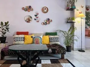 A cozy & peaceful entire 1bhk house near the beach - Vesāva