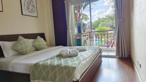 芭东43市中心泳池景两卧室公寓近班赞江西冷酒吧街