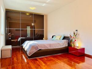 160 sqm Sea View Apartment