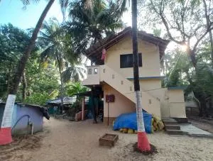 Juis Homestay Near Beach Property - Chaoka