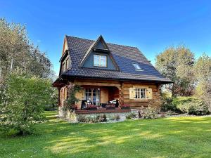 Sękata Chata - drewniany domek z jacuzzi