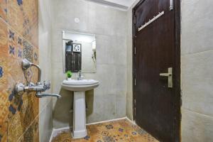 Hotel Prime Royalty Malviya Nagar