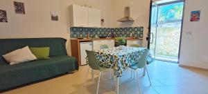 Al vico di via Marzulli