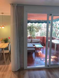 Beach apartment 2 terraces with parking