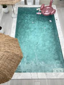 อุ่นไอเล Pool Villa Trat