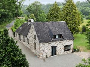 Maisons de vacances chaleureux moulin bord de vire : Maison 5 Chambres