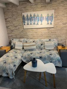 Duplex 2 chambres proche golf, plage Richelieu et ile des loisirs dans quartier calme Saint Martin