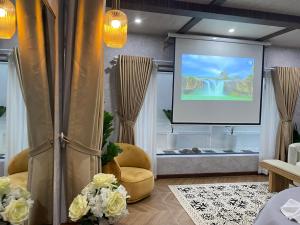 Romance Hotel