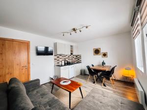 Ski2Door Apartment - Sunčani Breg, 50m from Ski Slope