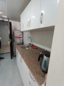 Seaview Hotel Apartment steps from downtown, Free WIFI