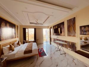 Paradise Woodland Resort Chintpurni