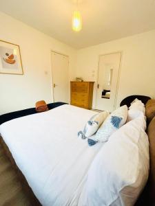 KH-Entire House -Central Scotland, Self-Check-in , Pet-friendly and with Parking