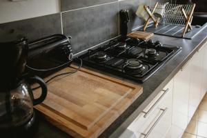 Maison conviviale avec jardin à Pordic - Idéale pour 13 pers.