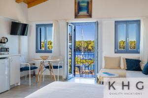 Three properties Art House, Top floor open plan studio, Open plan Art studio with front yard in Fiskardo