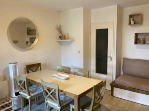 Appartement Cosy deux pieces coté pinede