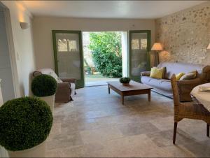 Maisons de vacances Le Cottage Rouffignac : Maison 1 Chambre