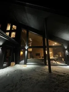 Villa Outi, New Luxury Villa in Äkäslompolo, Lapland - 于莱
