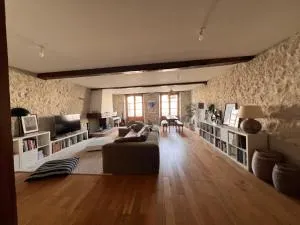 Bayonne centre Grand appartement sur les quais - 圣皮耶尔迪吕布