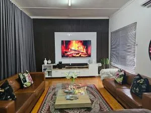 Makanaka Home - Bayswater