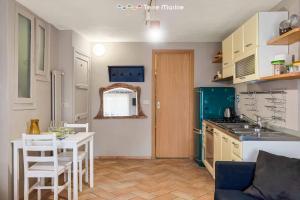 Lora del Mare, Terre Marine