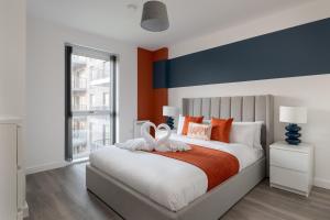 Lovely Home Near Canal, Park, & Central MK