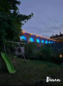 Le Logis de la Cour de Bretagne au Port de Dinan Lanvallay