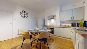 Unique 3Bed Home Free Parking Near Meadowhall