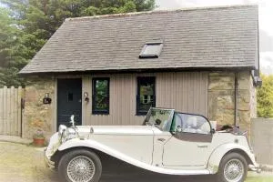 Bespoke Luxury Self Catering Dog Friendly Accommodation - Archiestown