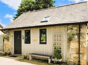 Bespoke Luxury Self Catering Dog Friendly Accommodation