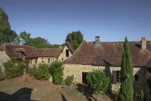 Gîte de charme 4 étoiles avec piscine privée - Cherveix-Cubas