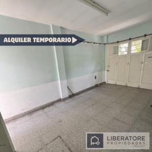 Casa zona comercial San Juan