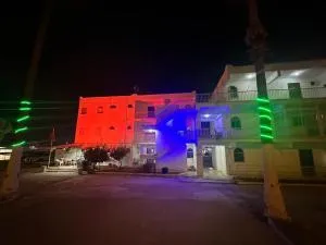 Gülin apart otel - 基兹卡雷斯