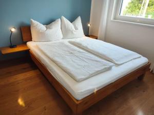 Modernes Zimmer mit kostenlosem Parkplatz - LIMA Vermietung