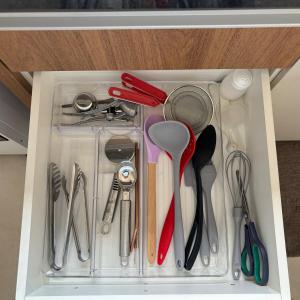 APTO 2 quatos 2 ar-condicionados e bem localizado