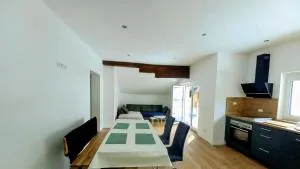 Alie Gusta - Jadersdorf