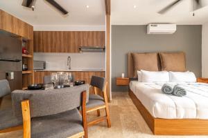 King Studio with Balcony, Rooftop Pool in Trendy Aldea Zama