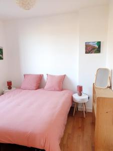 Maisons de vacances Charmante maison bretonne proche de la mer : photos des chambres