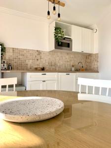 Cozy Beachside Apartment in Cros de Cagnes - Luna